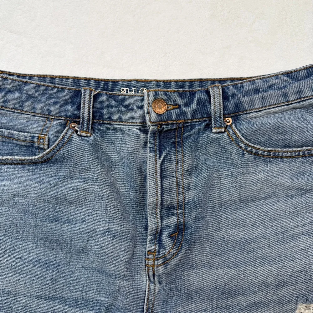 Wild‎ Fable Distressed Denim Shorts Womens 6 Blue Good High Rise Frayed Hem